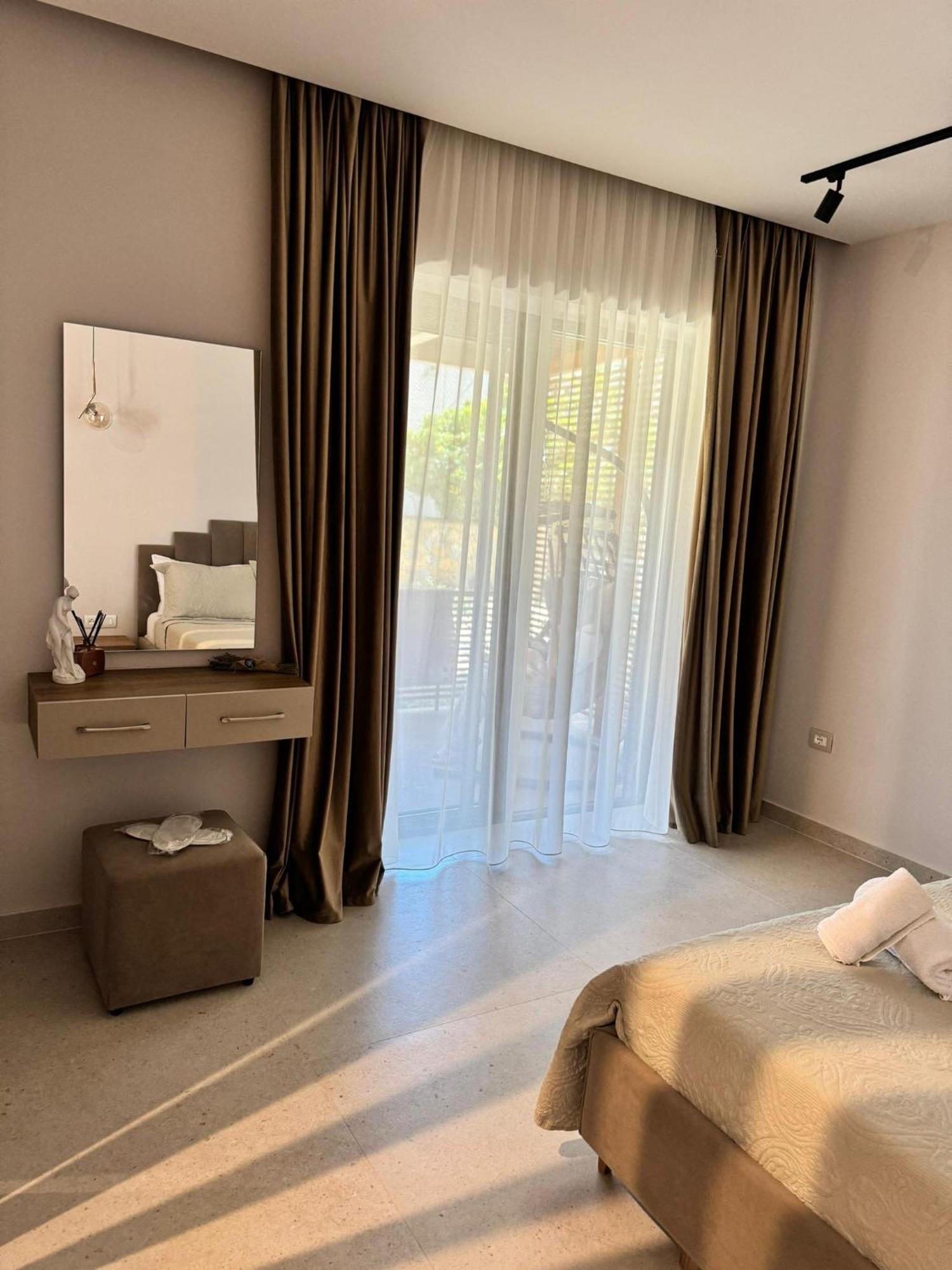 Seahana Apartment Himarë Extérieur photo